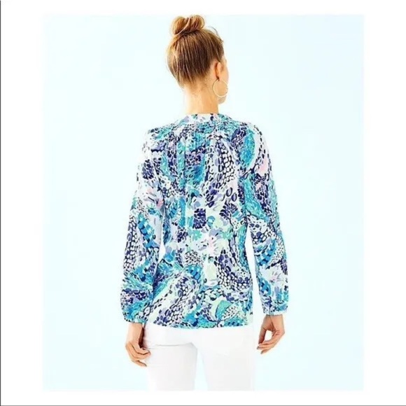 EUC: Lilly Pulitzer XS Elsa Silk Top Blouse Turquoise Oasis Wave after Wave🔥🤩 - Picture 4 of 15
